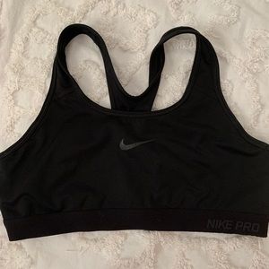 Nike Pro Sports Bra